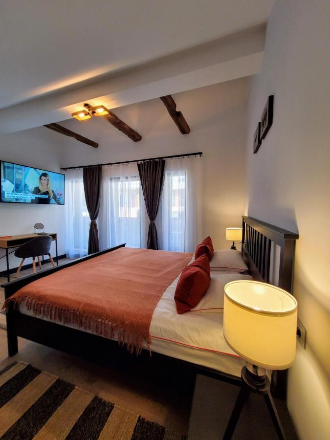 Casa Larisa Antonia Apartments Sinaia Buitenkant foto